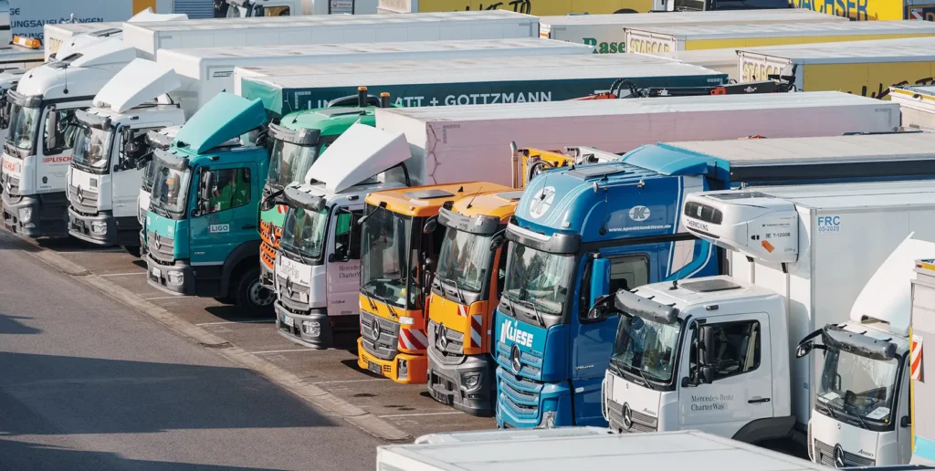 transport orchestration for multi-carrier logistics